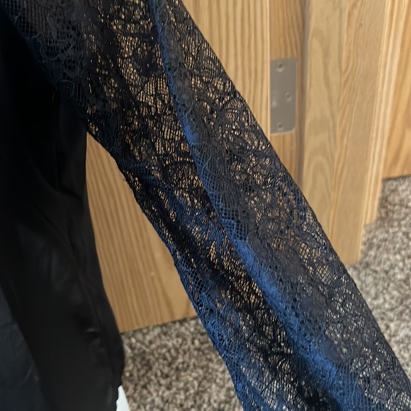 Button up sheer and lace blouse - Picture 4 of 7